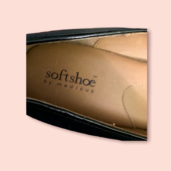 Soft Shoe By Medicus Womens Black Leather Shoes Slip On Pump Heels Size 7M pre-o - Picture 3 of 3